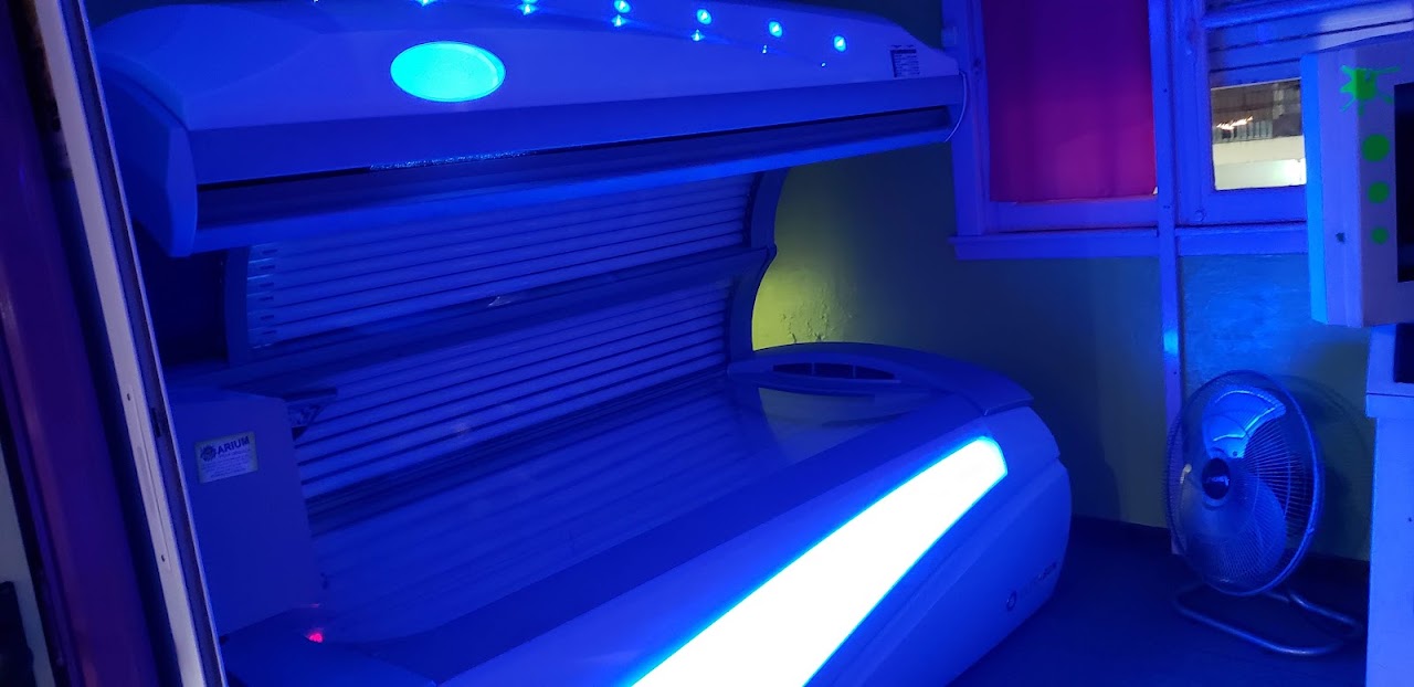 Cabina solar vertical de pie en solarium Arium Villa Urquiza